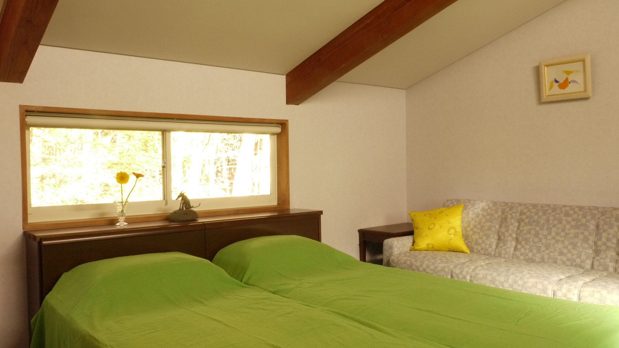 【寝室③】シングルベッド2台をご用意しております。