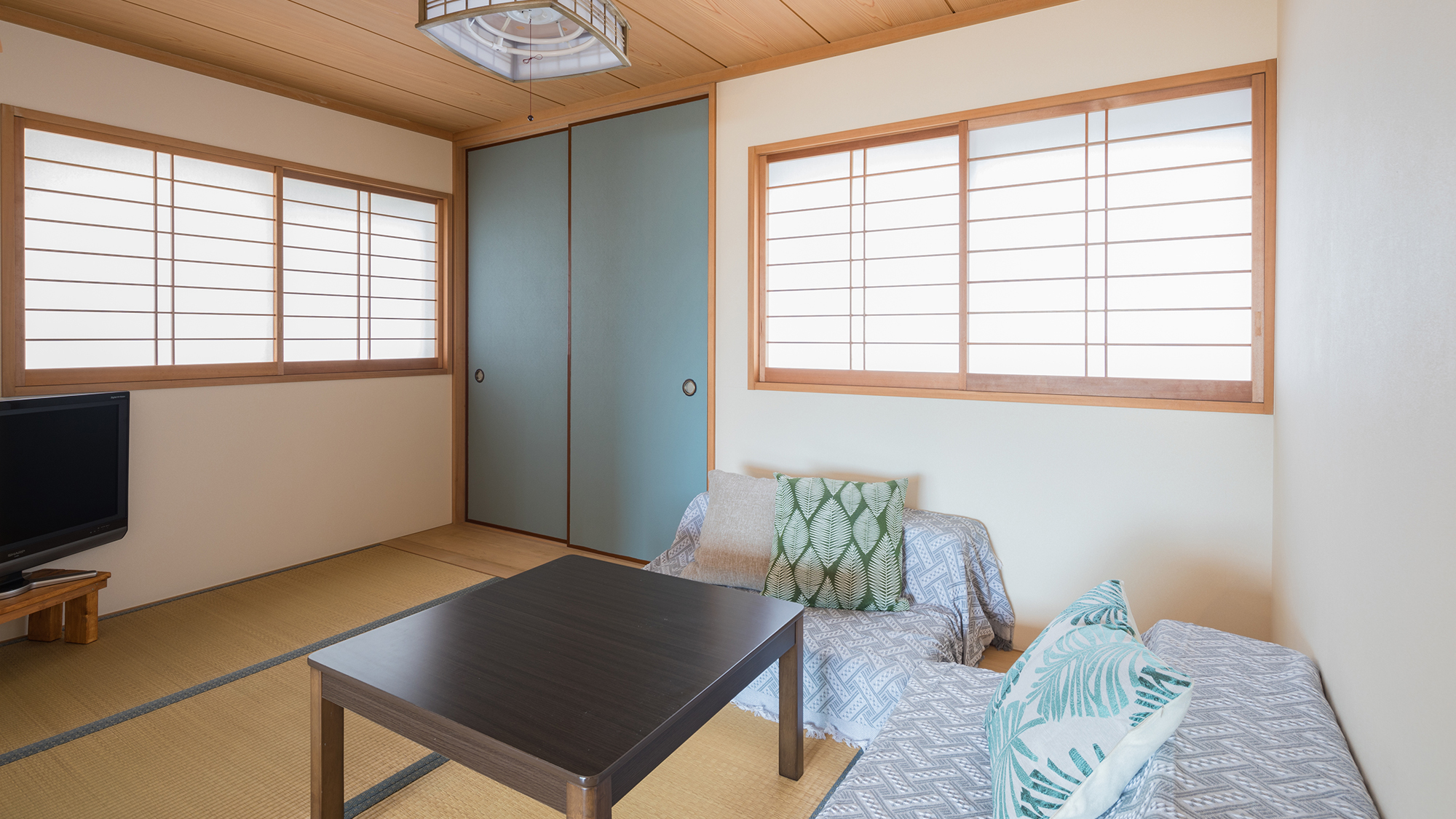 【和室】リビングから小上がりになっています。