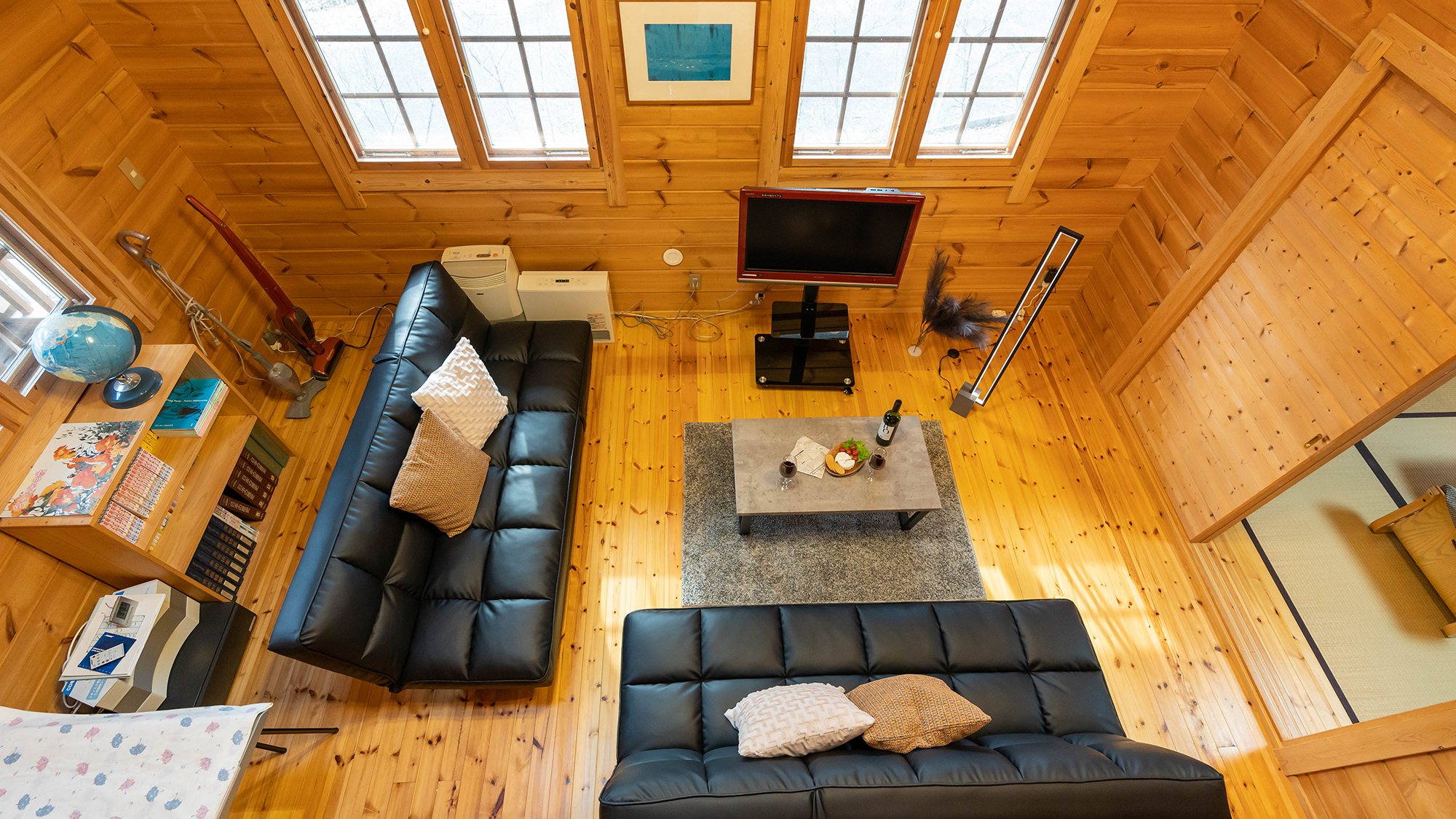 【リビング】ゆったりと過ごせる広々とした空間です。