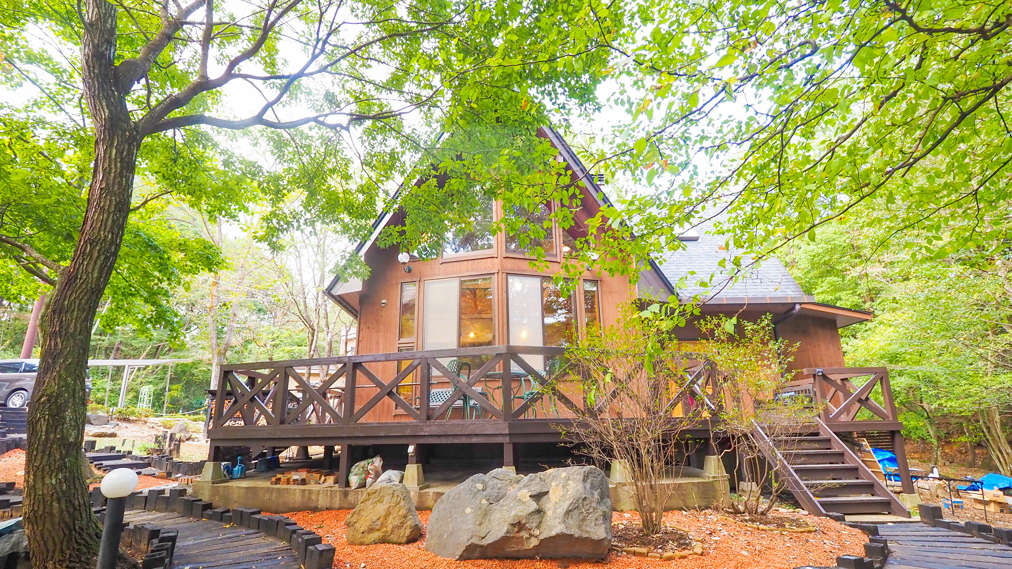 【外観】新緑の季節は目にも鮮やかな緑があふれます。