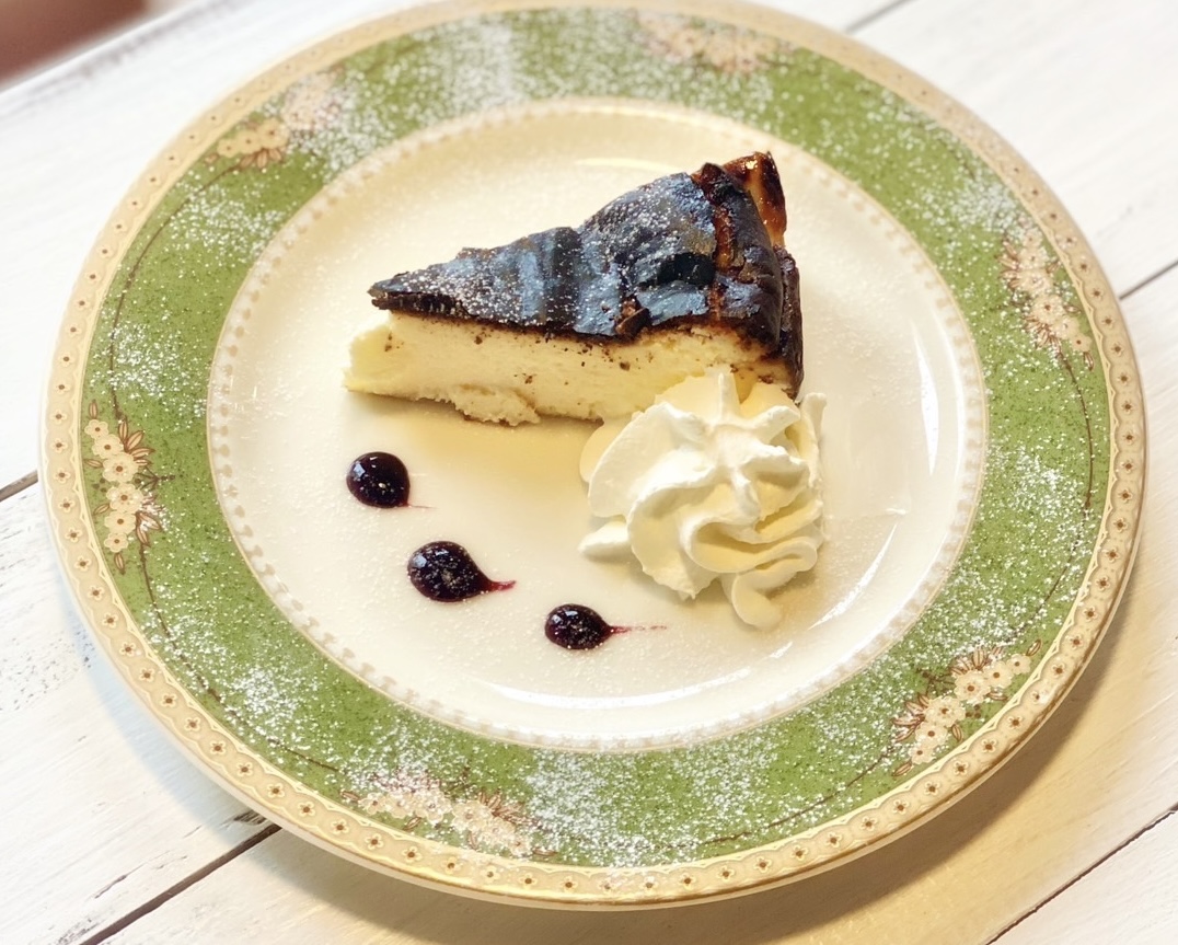 バスクチーズケーキ