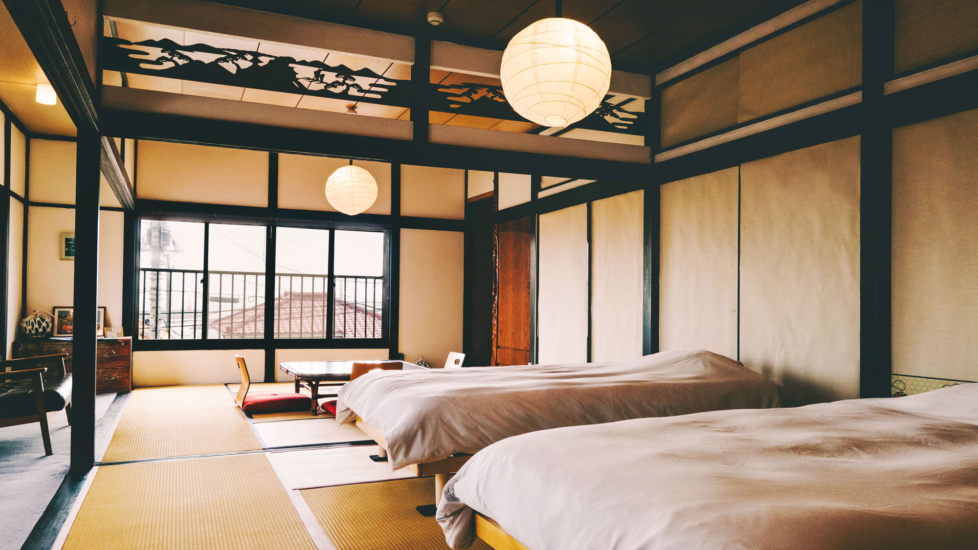 2階10+10畳二間＊リノベーションした一棟貸し宿