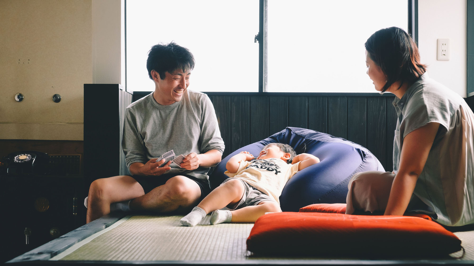 リビングルーム＊家族で思い思いの時間をお過ごしください＊