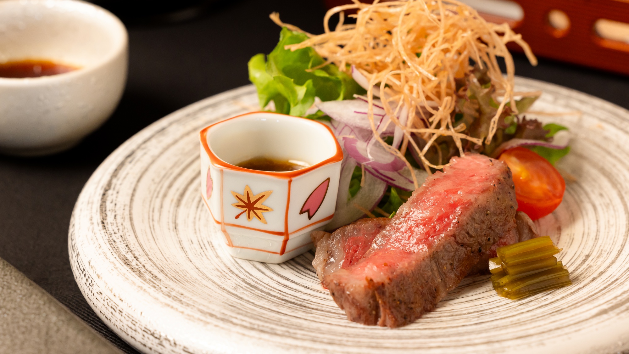 【ご夕食】「全国肉用牛枝肉共励会」において最高位の名誉賞を6度も獲得した、岩手が誇るブランド牛。※イメージ