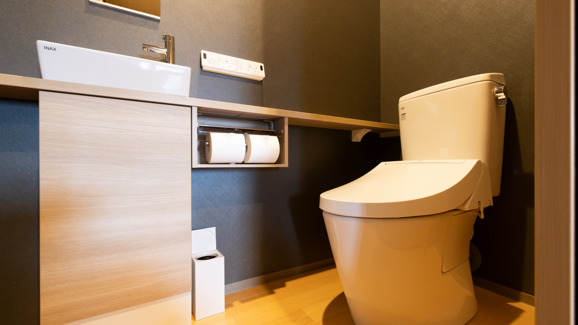 【スイートルーム】使いやすさと清潔感あるレストルーム。