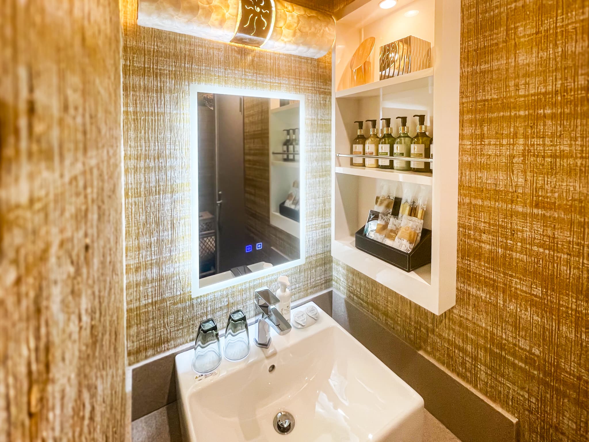 モデレート洗面　喫煙