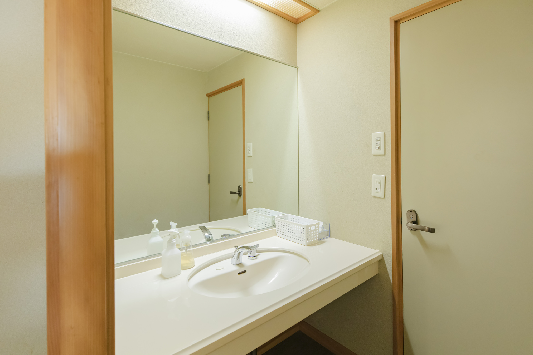 1階大部屋和室_洗面所