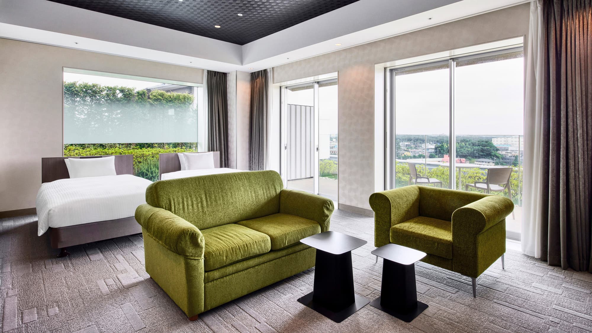 ジュニアスイート｜開放感あふれる空間で、心ゆくまでくつろぎのひとときを。