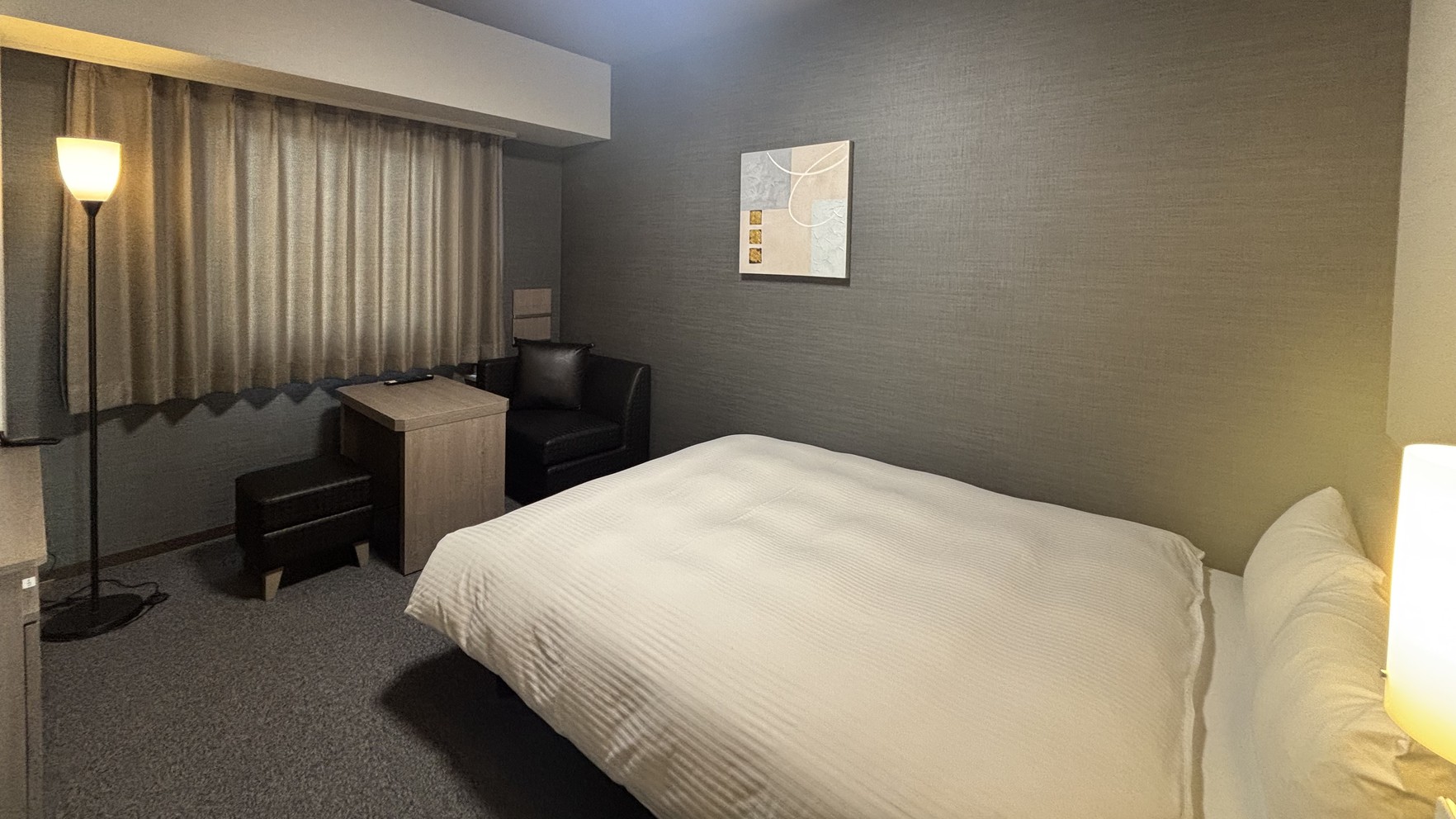 セミダブルルーム