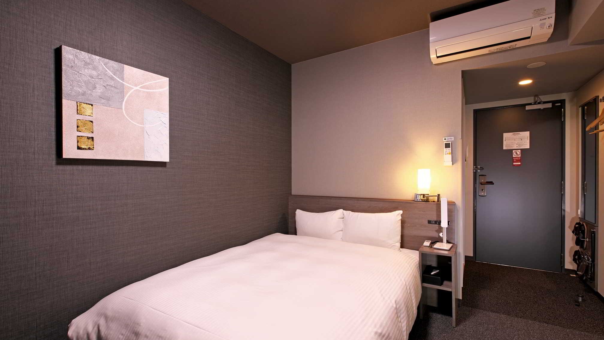 セミダブルルーム