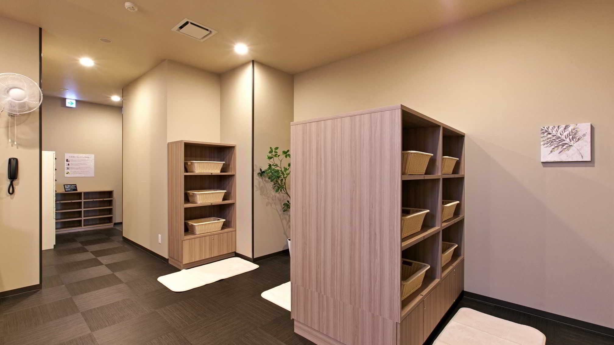 女性大浴場脱衣室