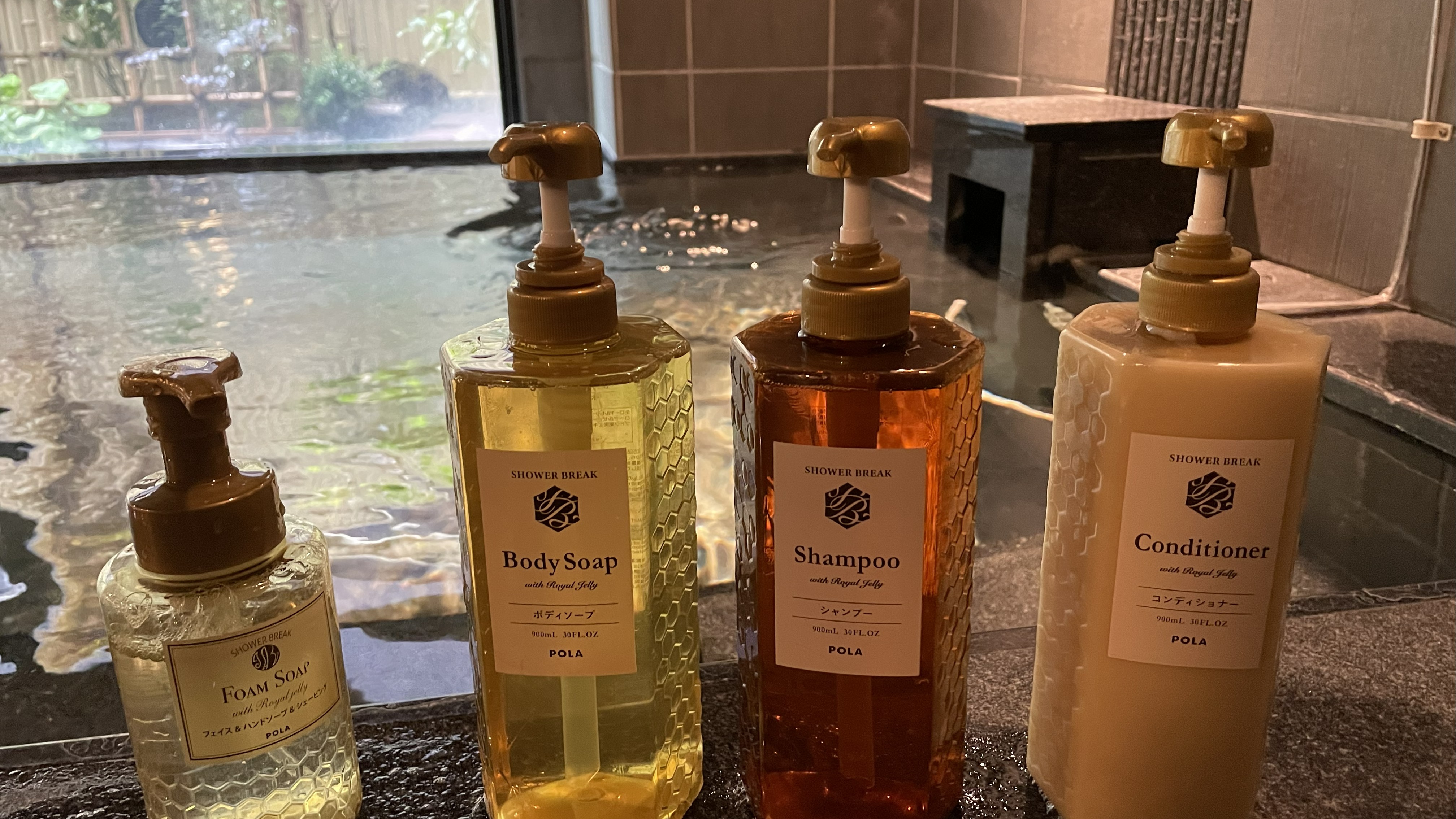 男性大浴場シャンプー類