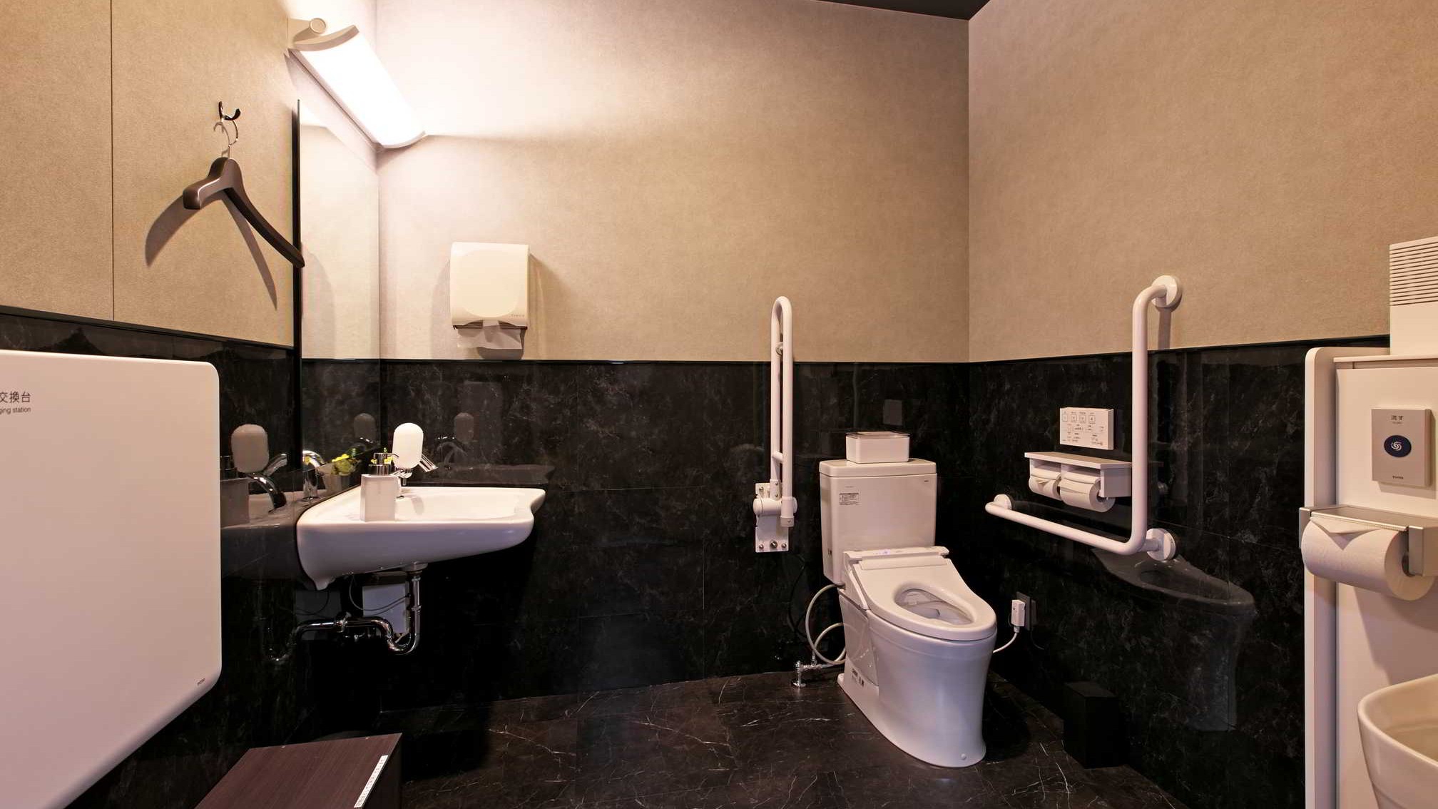 １Fバリアフリートイレ