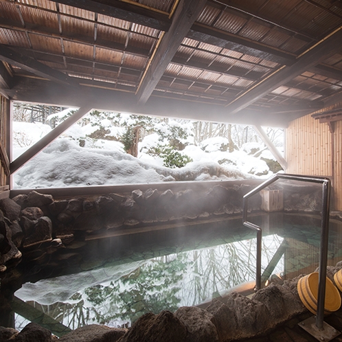 冬の女湯露天風呂