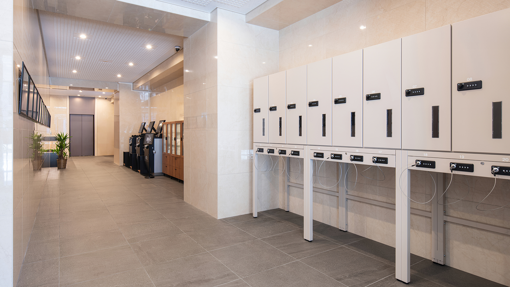 セルフロッカー