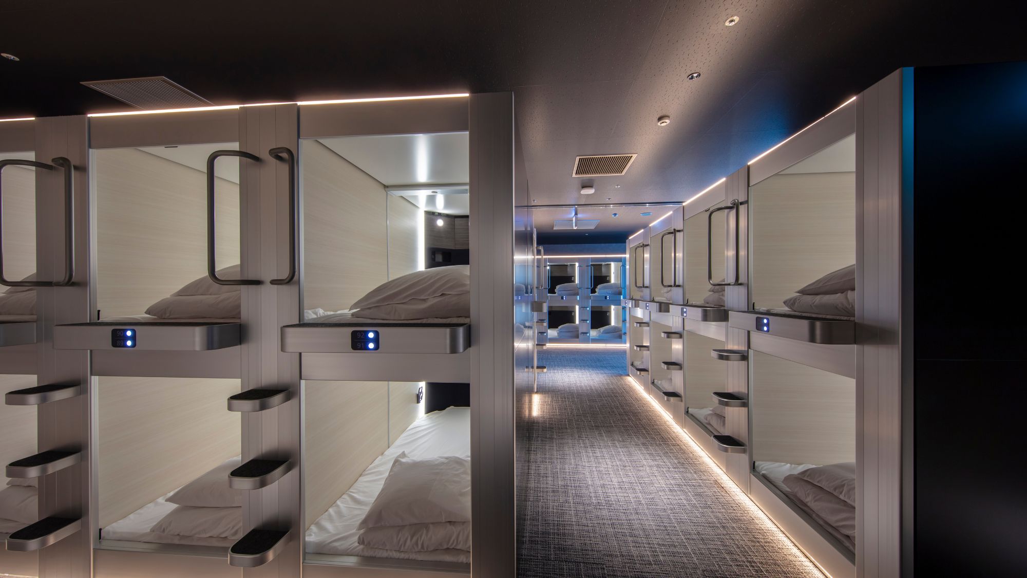 ◆男性用カプセルルーム