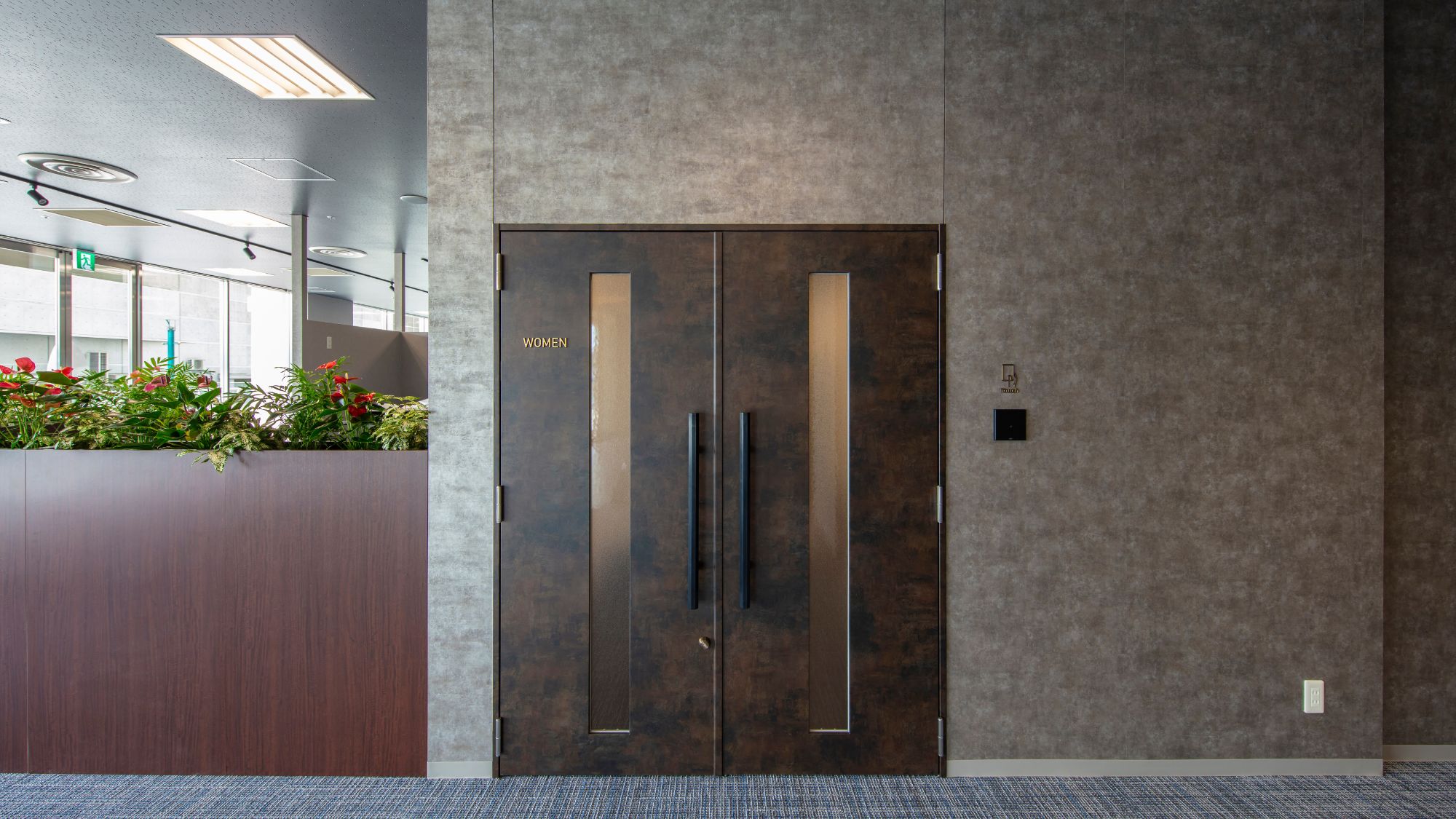 ◇女性用カプセルルーム：入口