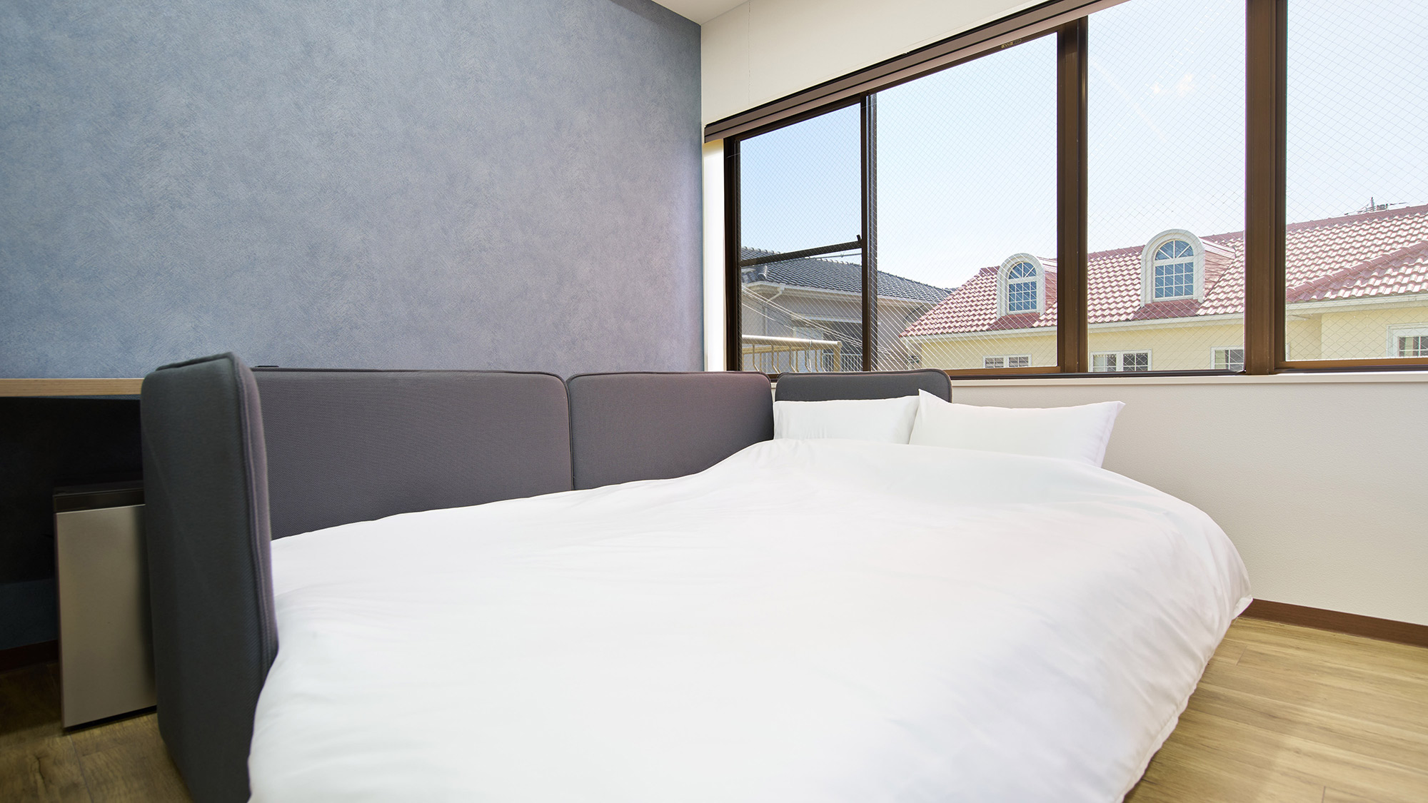 ・【202：ソファベッド】こちらはダブルベッドとしてご利用いただけます