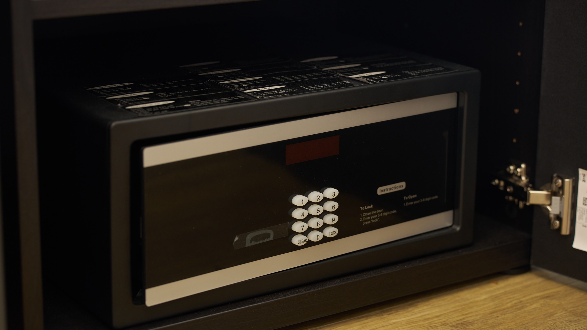 ・【201：金庫】貴重品はこちらにお入れください