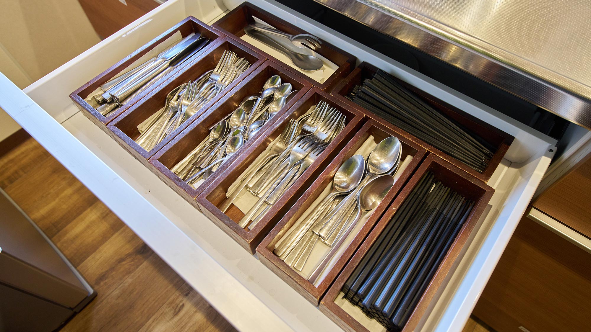 ・【共用キッチン設備】各種カトラリーもご用意しております