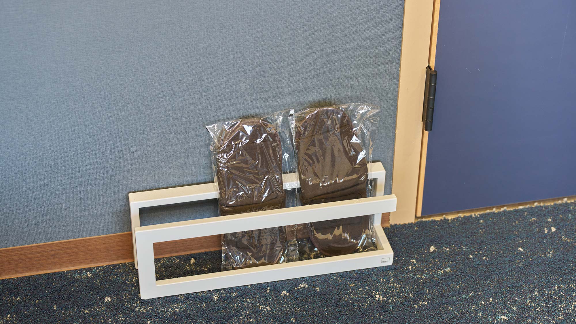 ・【203：アメニティ】スリッパは人数名様分ご用意しております