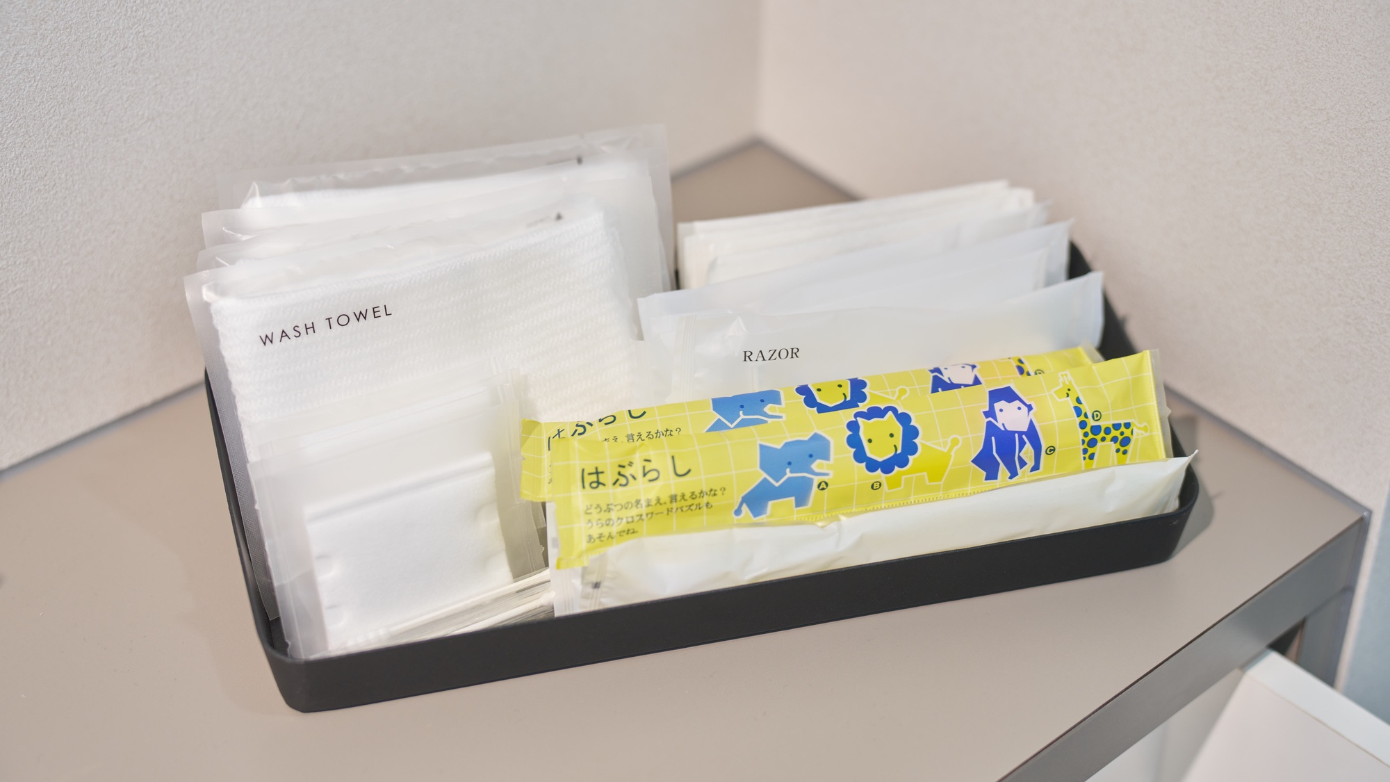 ・【210：アメニティ】歯ブラシセット、タオル、ブラシなど各種アメニティをご用意しております