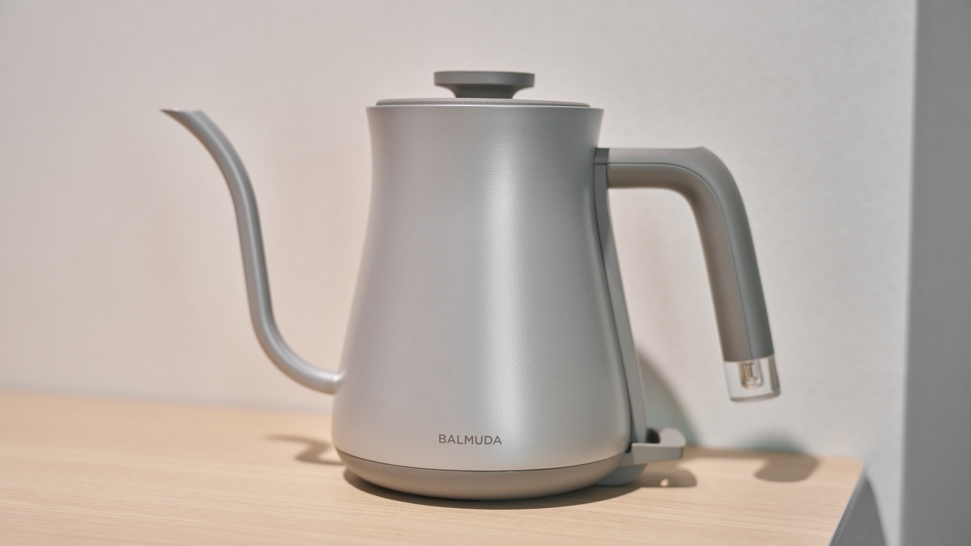 ・【210：設備】電気ケトルをご用意。ティータイムなどにご利用ください