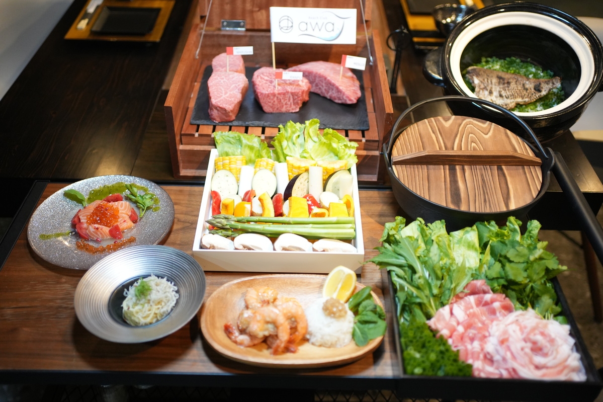 PREMIUM ROOM【夕朝食付】awaJ豪華コースプラン　2名様プラン