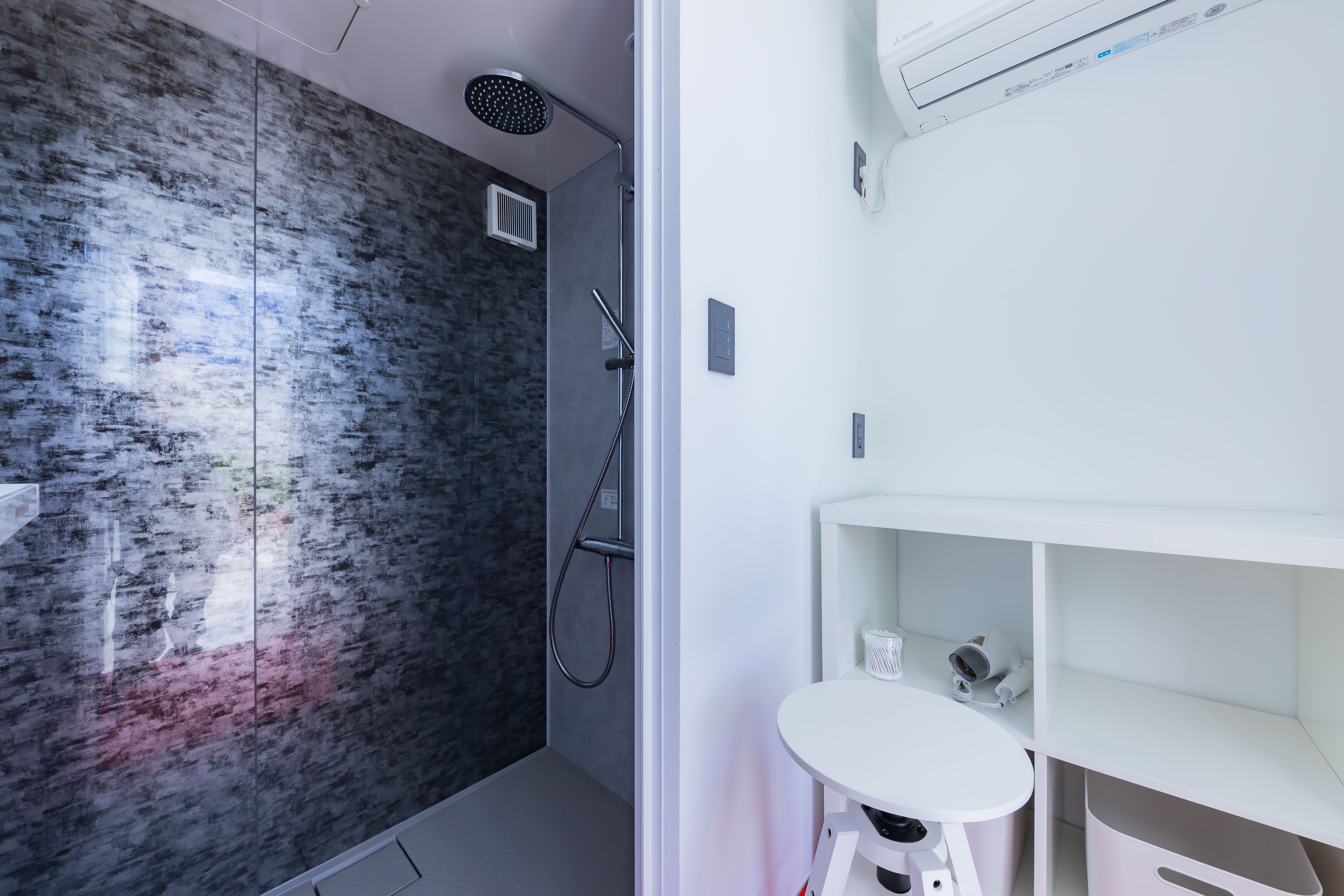 シャワールーム（ABIRU)