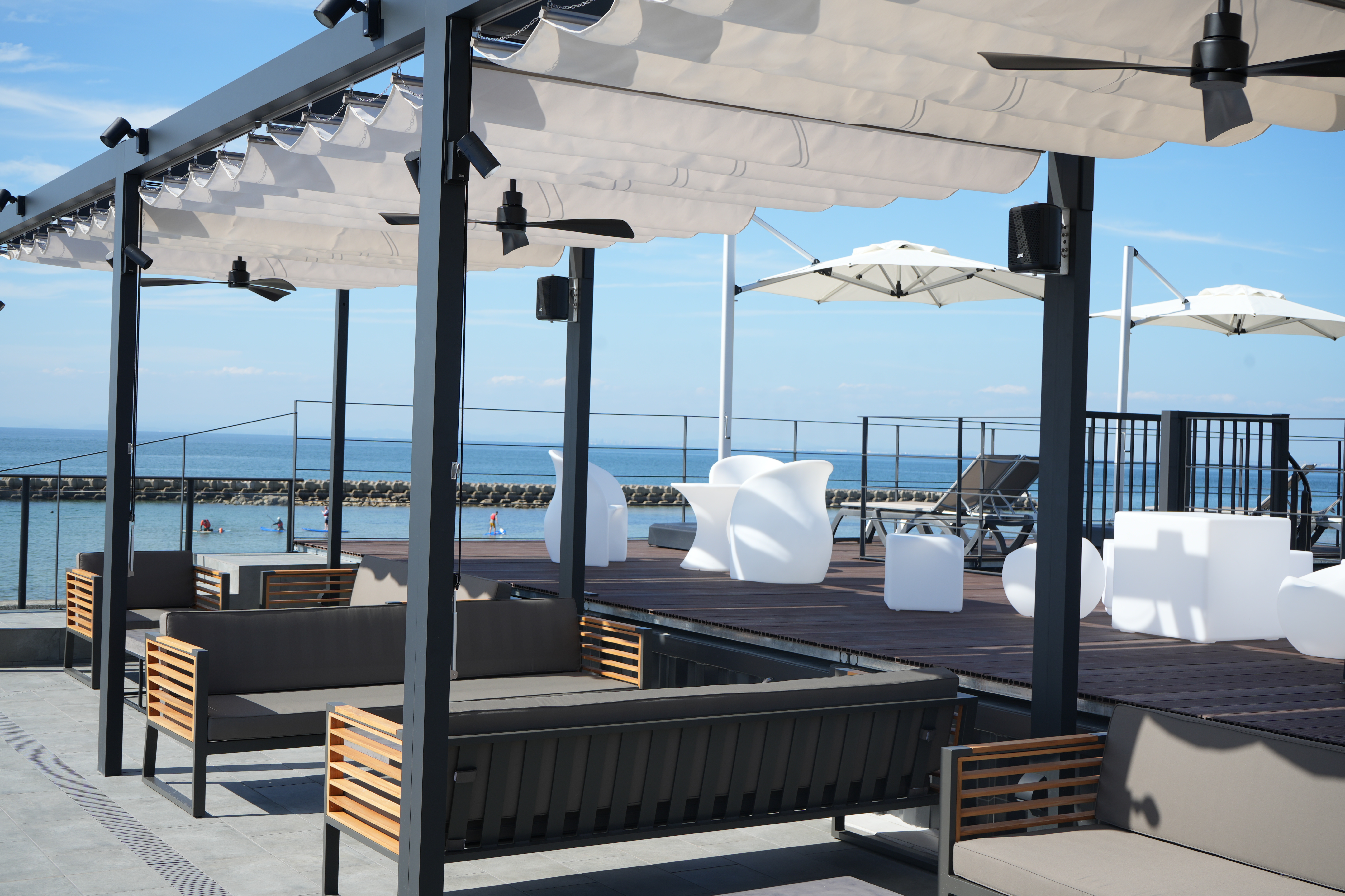 プールサイドカバナ