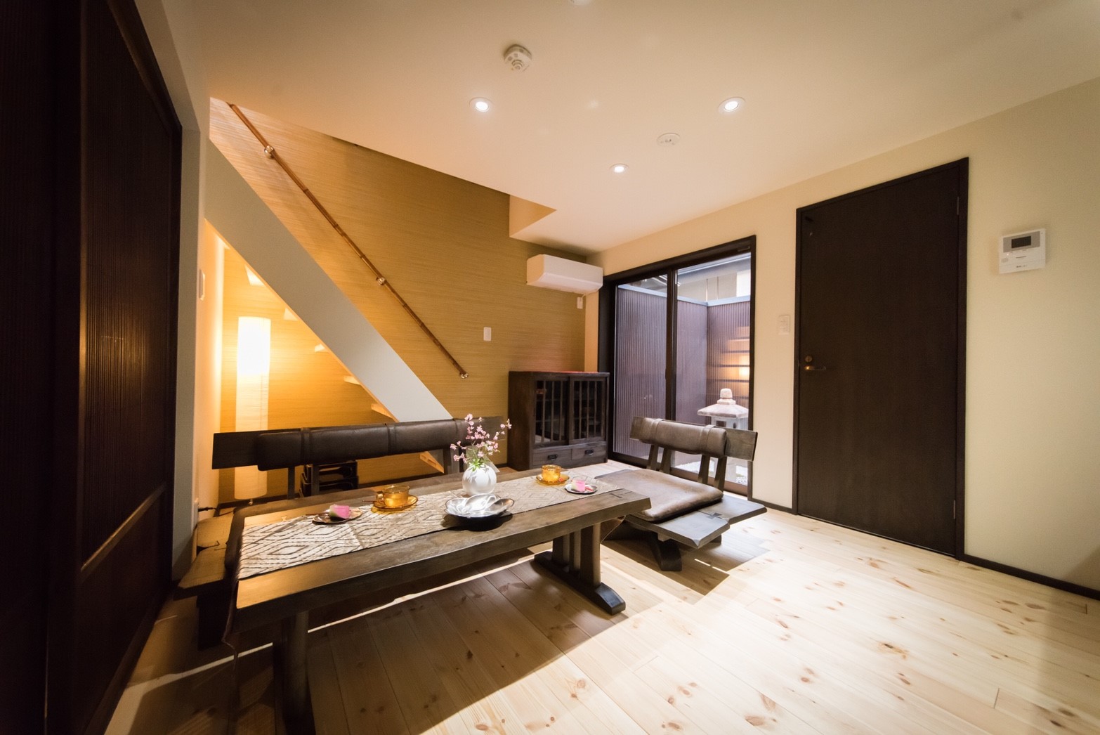 一棟貸切（40平米／2LDK／最大5名／布団5組）