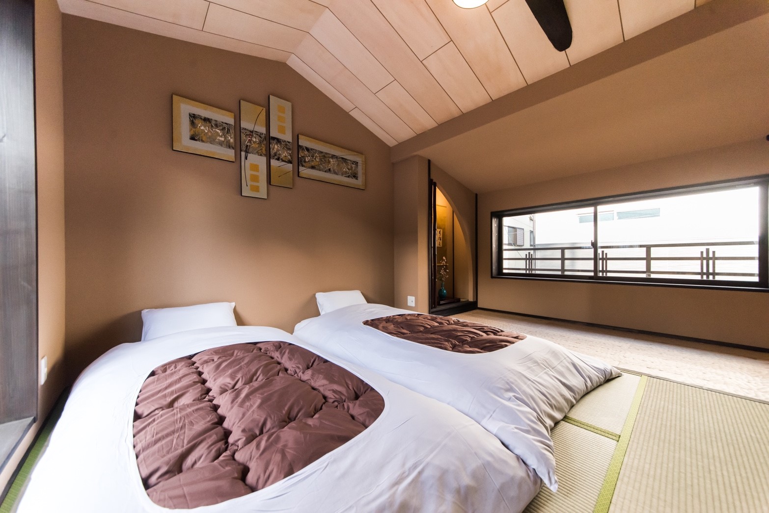 一棟貸切（40平米／2LDK／最大5名／布団5組）