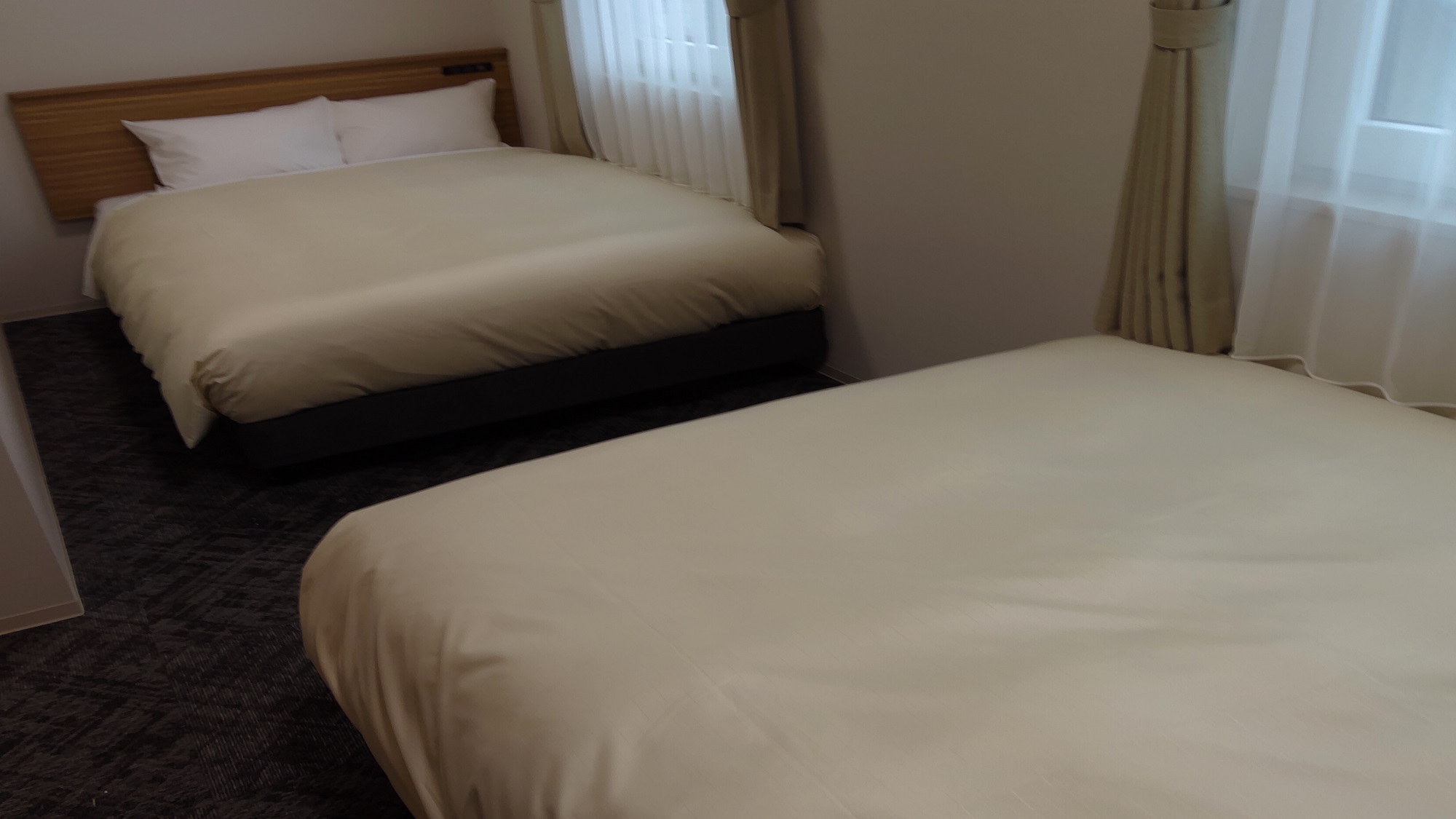 【禁煙】ツインルーム（18平米／140センチ幅ベッド2台）