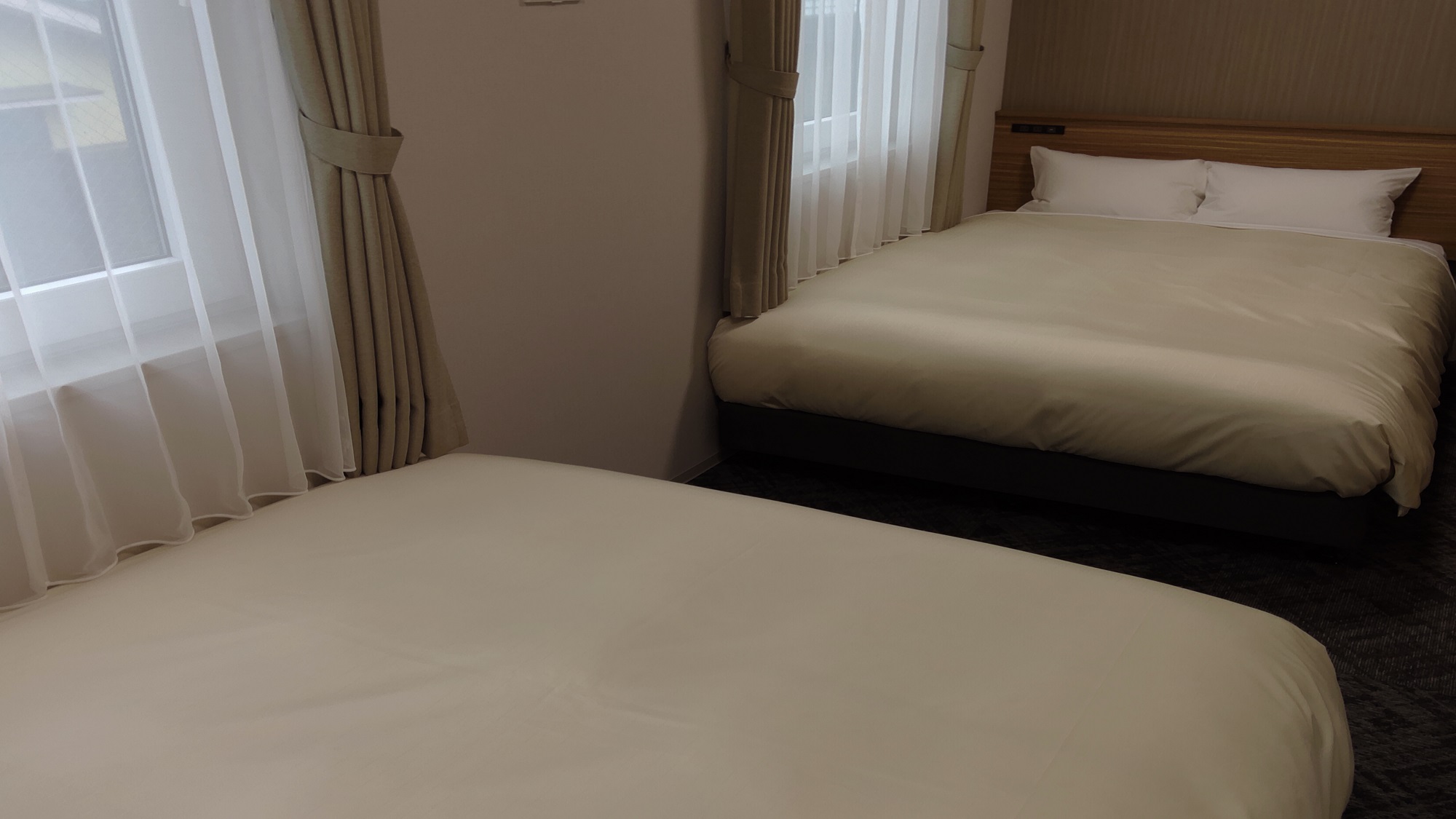 【禁煙】ツインルーム（18平米／140センチ幅ベッド2台）