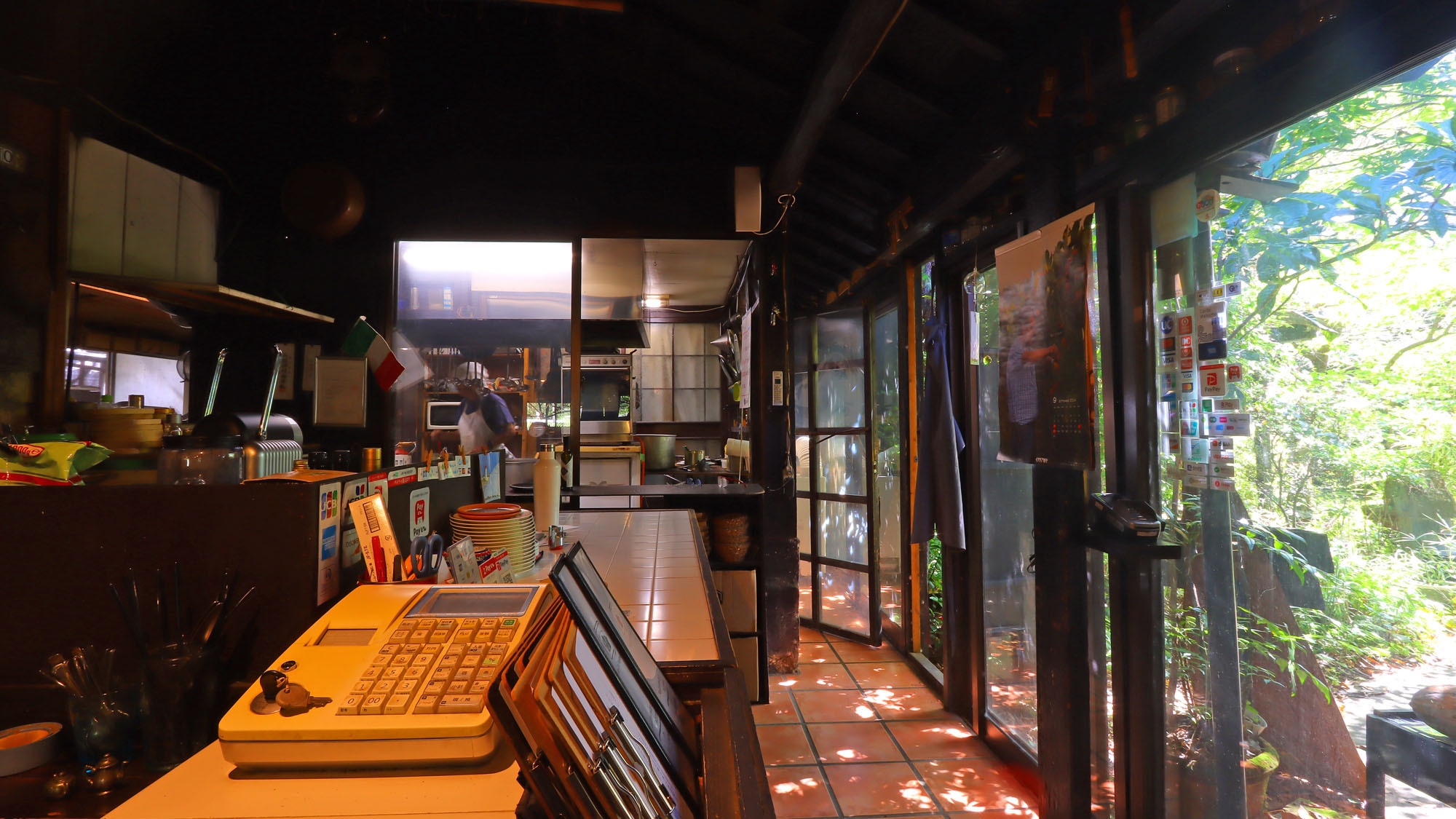 【朝食付】オムレツやホットサンド−彩り鮮やかなお食事を朝の料理からお楽しみください♪