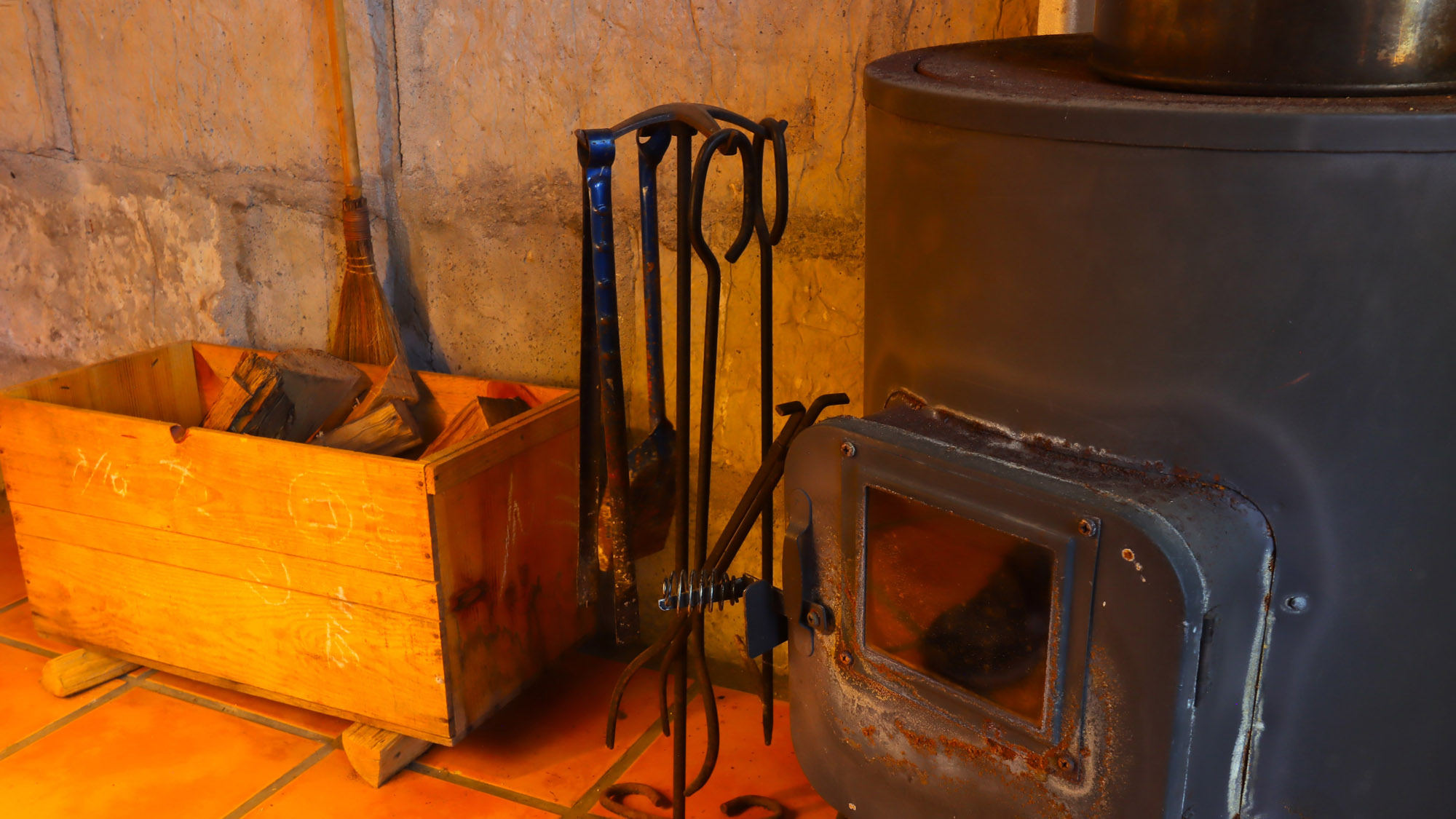 【シチリア】薪ストーブ