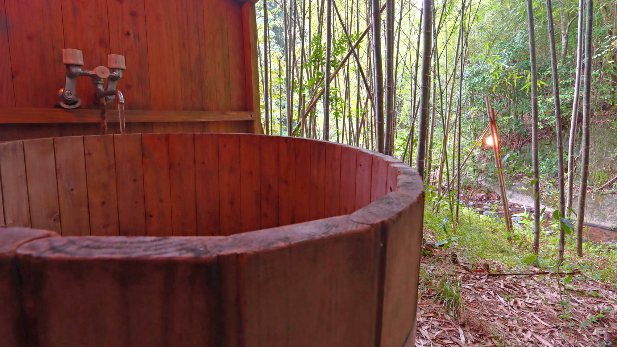 【せせらぎコテージ】露天風呂