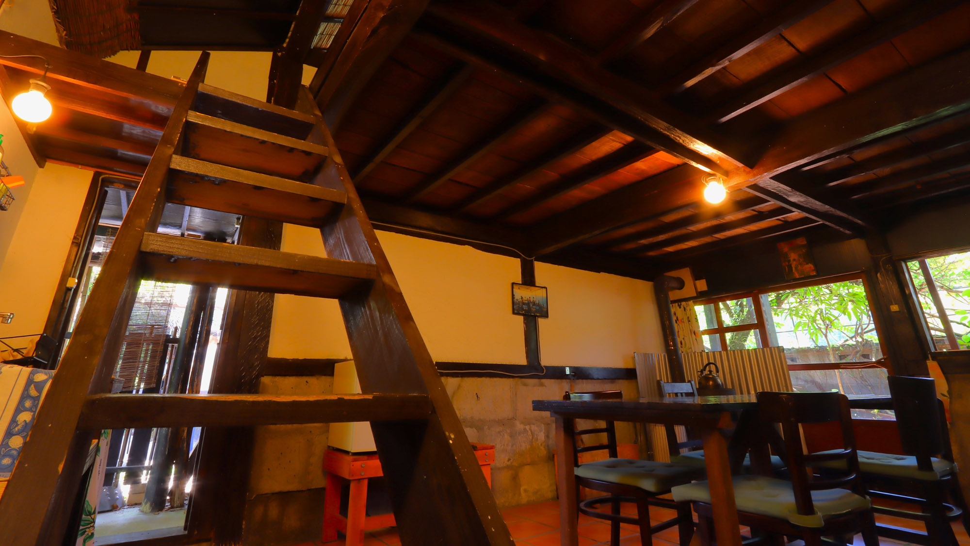 【シチリア】木のぬくもりを感じるお部屋