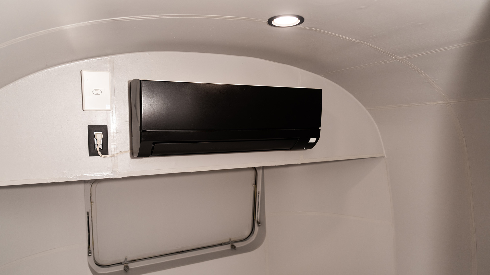 ・【B棟】3つの宿泊棟全てにエアコンを完備。どんな季節でも快適に滞在していただけます