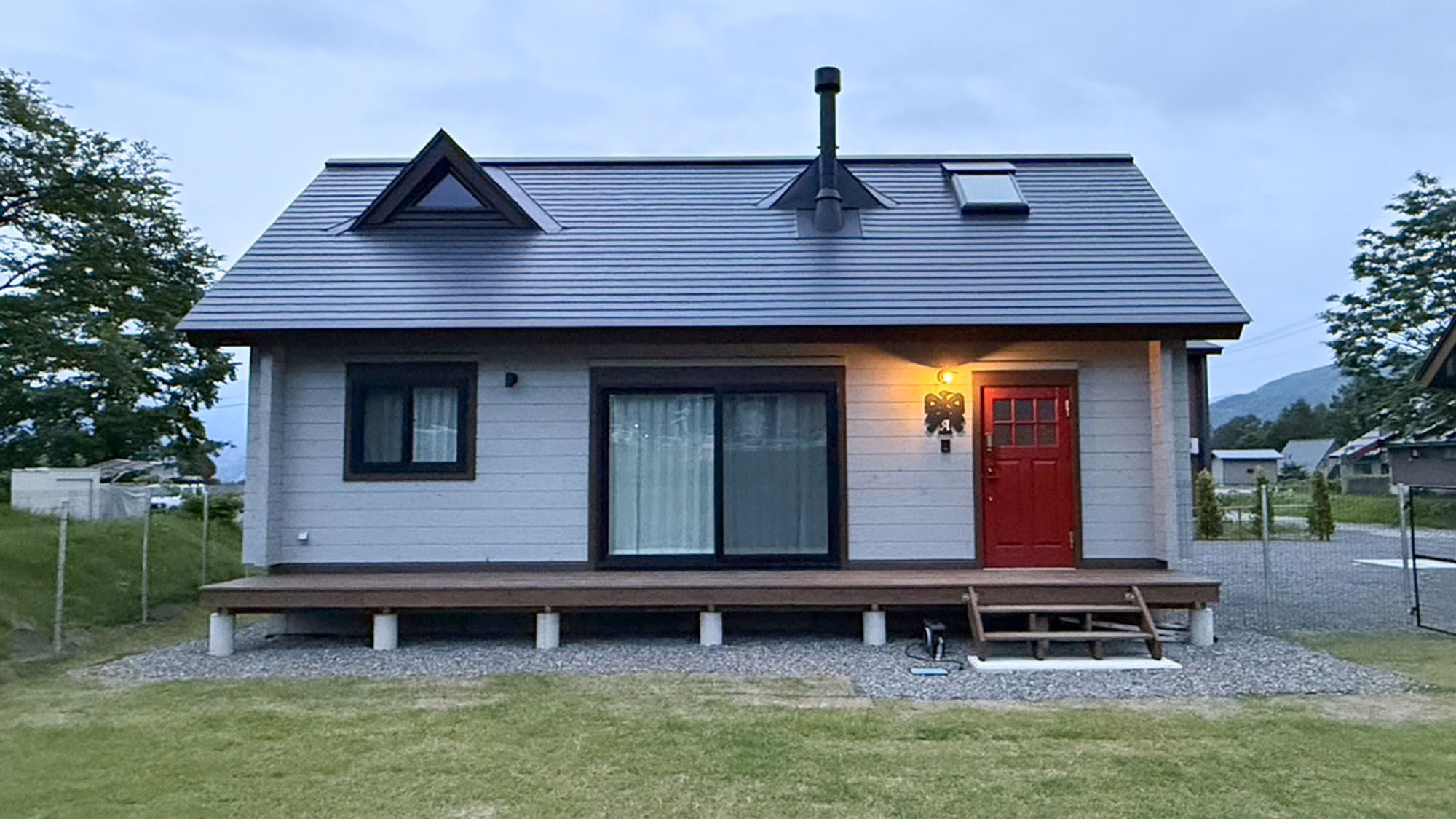 ・【コテージ2：外観】日常から離れ、心と体をリフレッシュするための特別な場所です