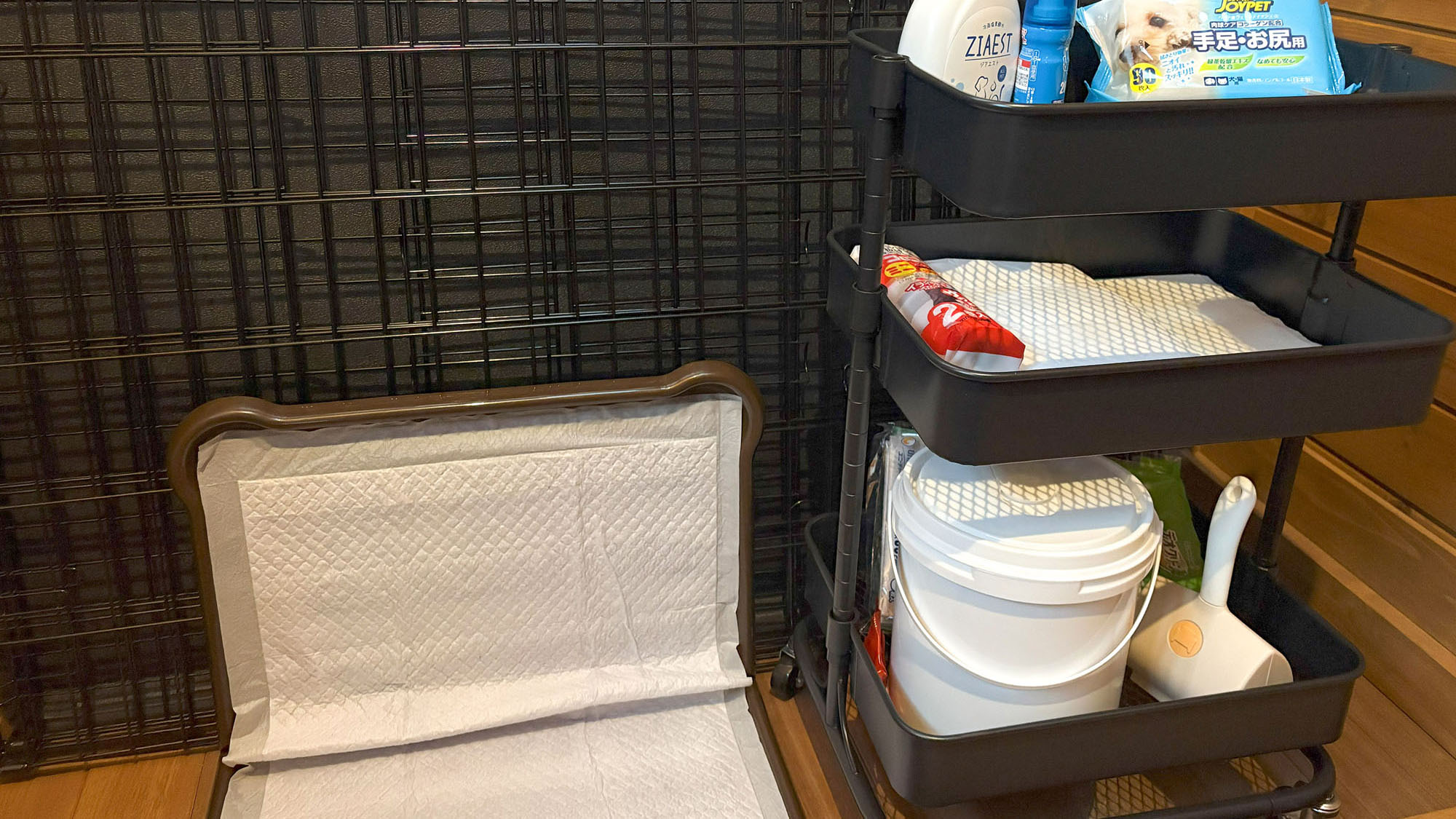 ・【ペット用品】トイレ、食器、ウェットシートなどを完備。安心して滞在していただけます