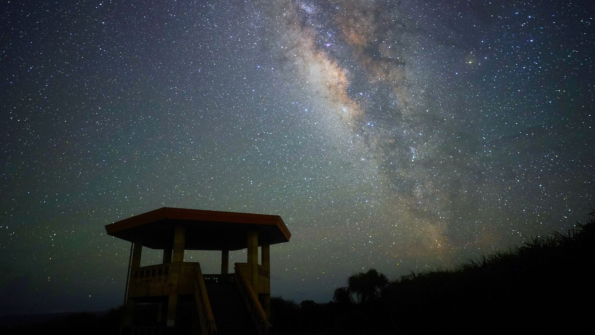 【ナイトツアー付き】与那国島の夜を満喫！ナイトツアー付き宿泊プランで亜熱帯の生き物や星空を楽しもう！