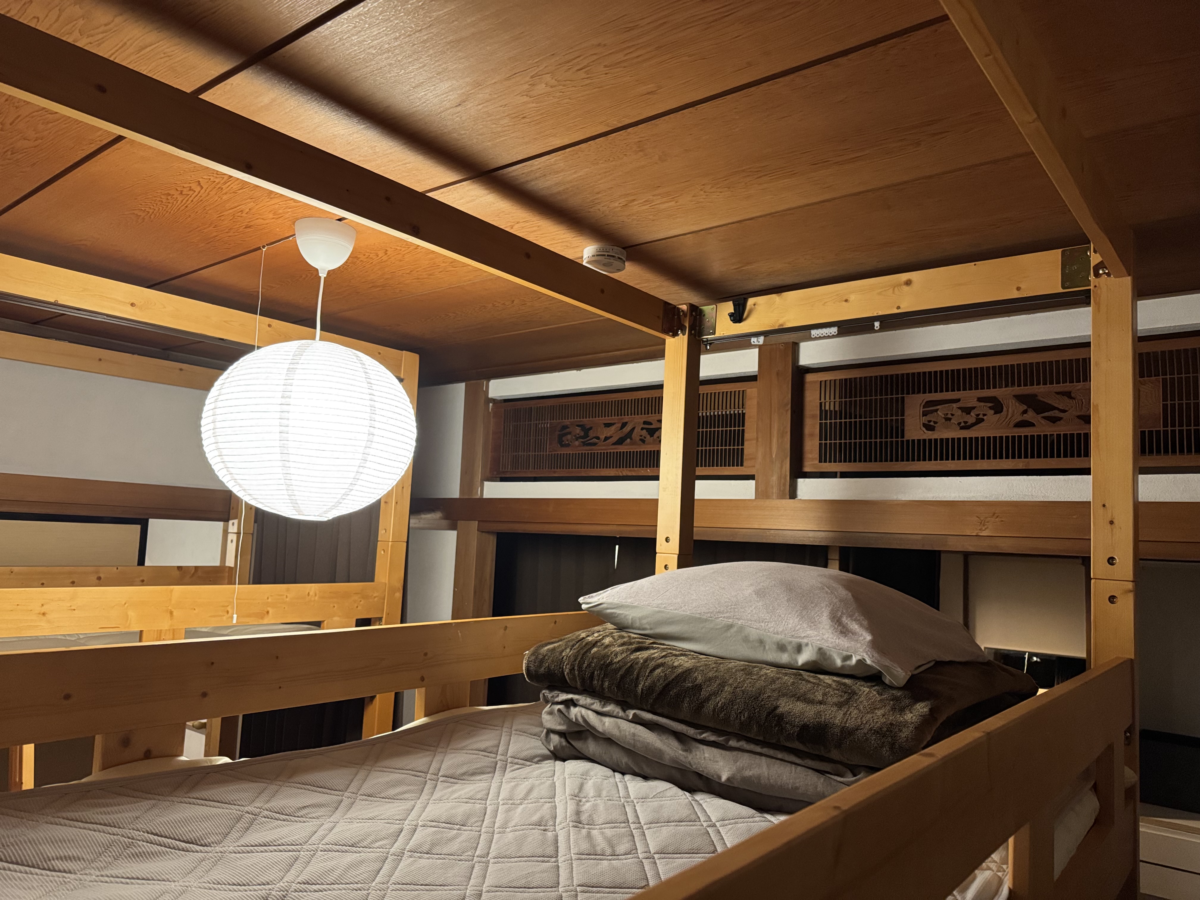 1階｜ドミトリールーム（相部屋）