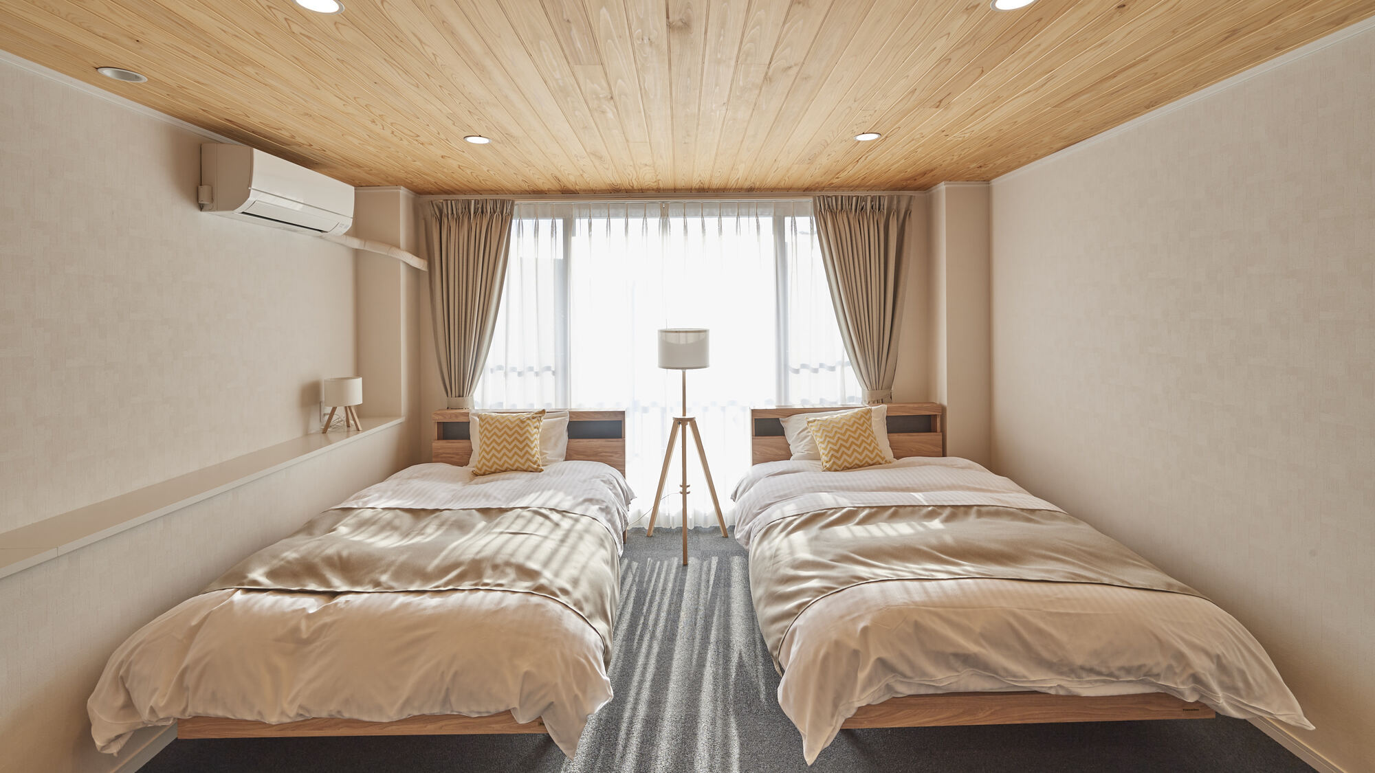 デラックスツイン（DELUXE TWIN）