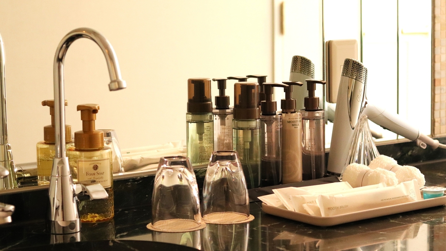 【デラックス】ツイン 温泉付き／1-2名様　洗面付近の様子