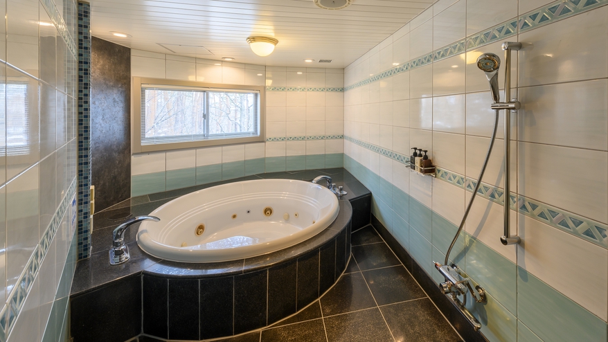 【デラックス】ツイン 温泉付き／1-2名様　いつでも楽しめる温泉