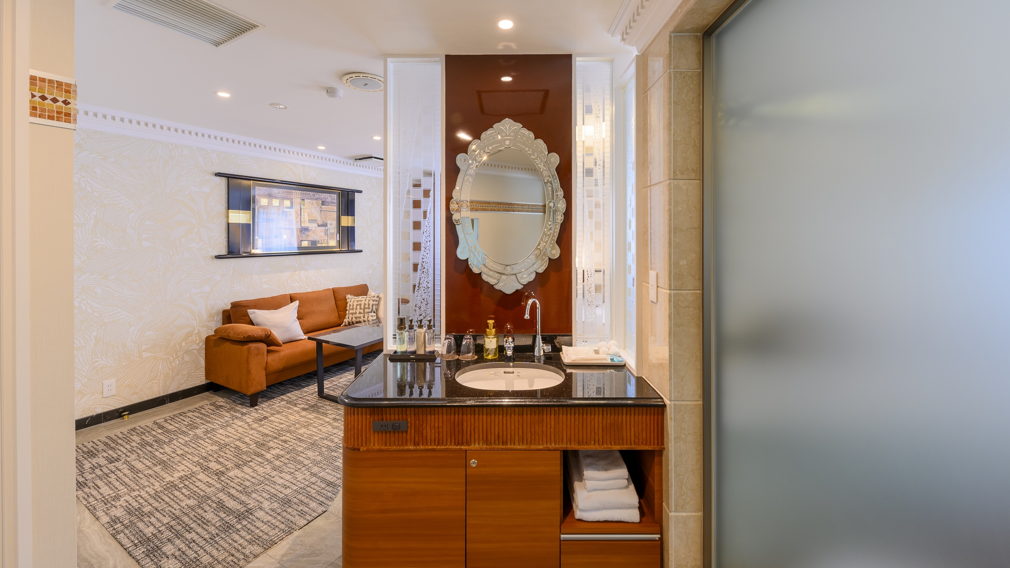 【スーペリア】ツイン 温泉付き／1-2名様　洗面付近の様子