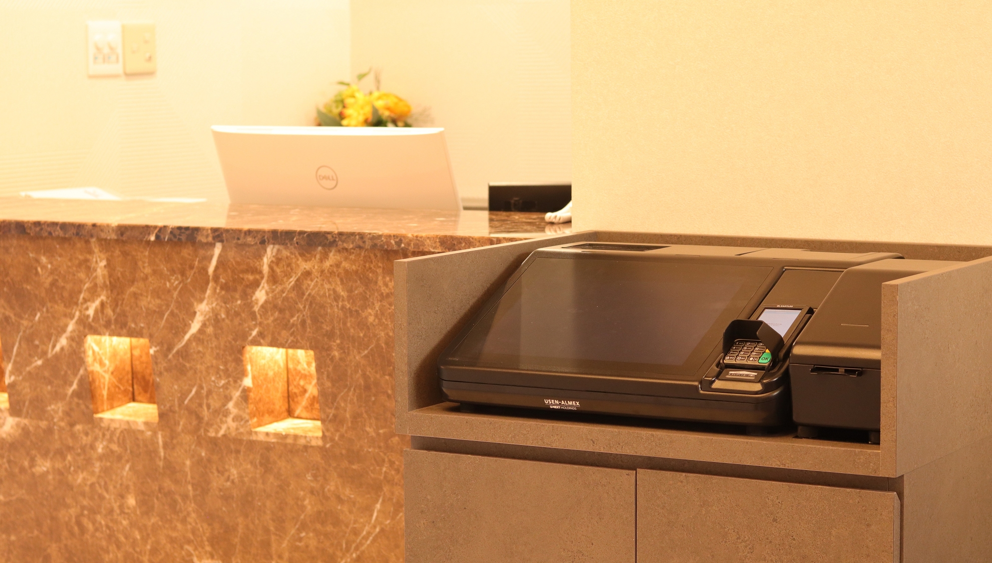 自動チェックイン機を設置しております