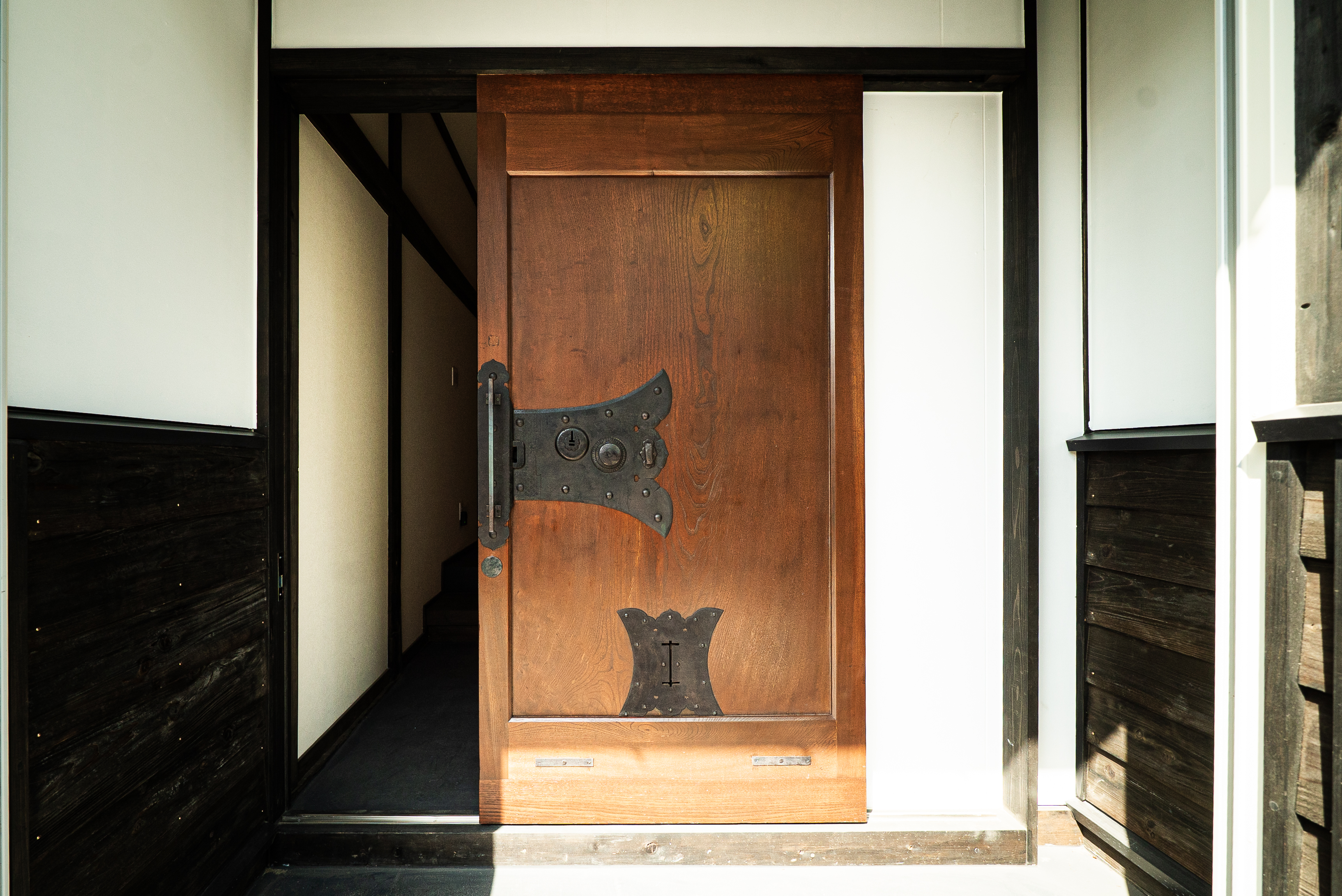 八方の間：玄関