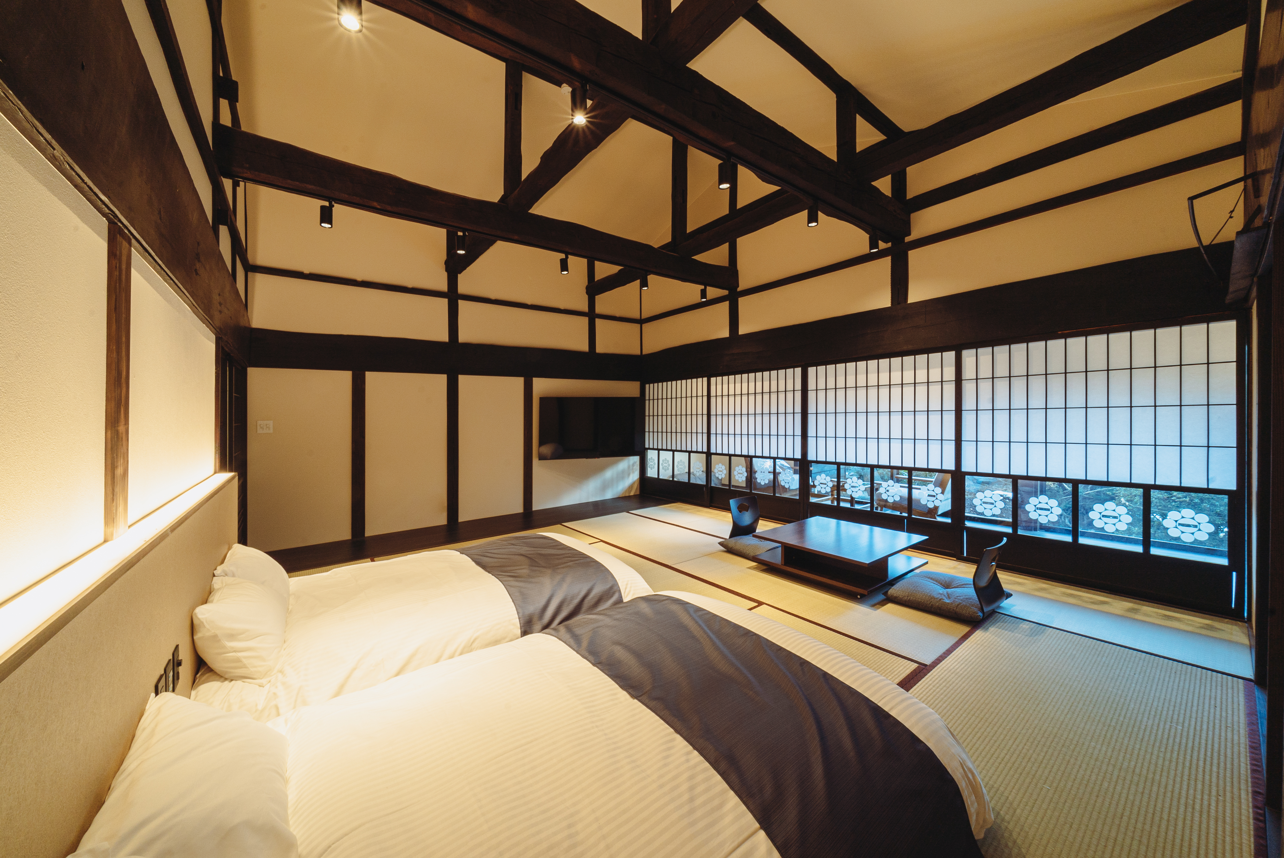 和モダン武家屋敷スイート：八方の間